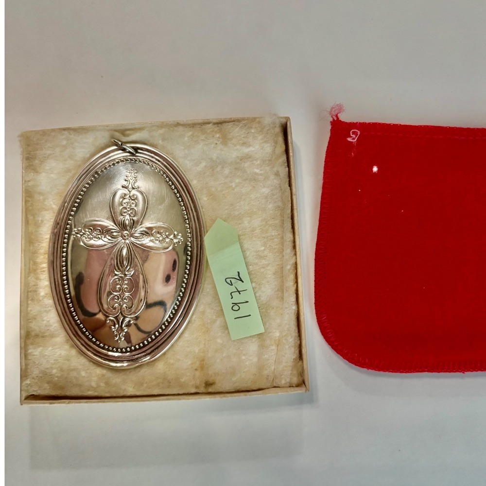 Towle 1972 Sterling Silver Christmas Medallion Cross Birds Ornament Pendant
